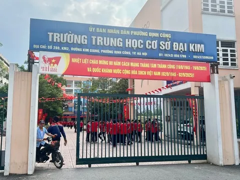 Vụ học sinh lớp 7 xô ngã giáo viên: Bộ GD&ĐT lên tiếng