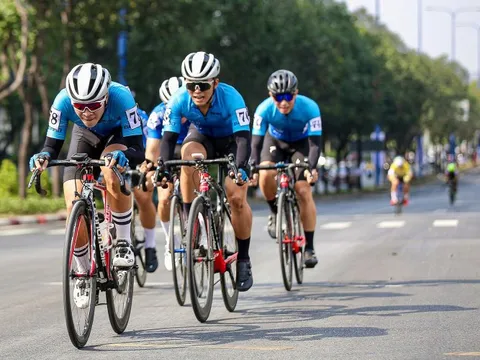 Hơn 14 tỉ đồng làm làn đường xe đạp đầu tiên ở TP HCM