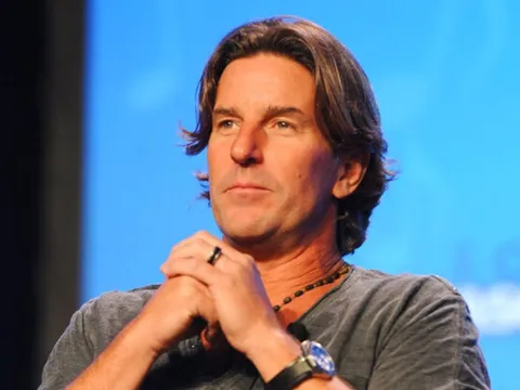 Máy bay rơi, ca nhạc sĩ từng thắng Grammy tử nạn