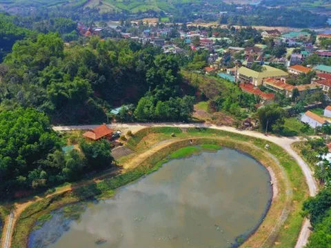 Bộ Xây dựng trả lời cử tri về quy hoạch xây dựng khu đô thị trước đây là trung tâm huyện