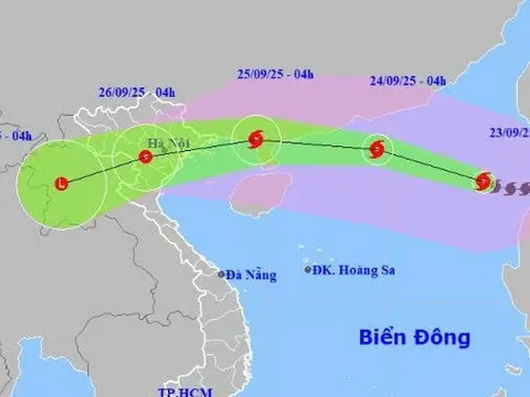 Siêu bão Ragasa vào Biển Đông, giật trên cấp 17