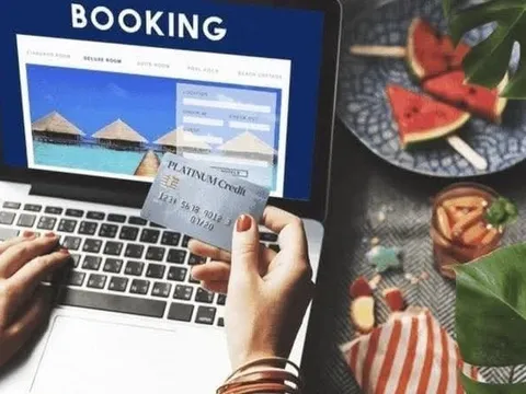 Người phụ nữ bị lừa khi đặt phòng du lịch trên mạng