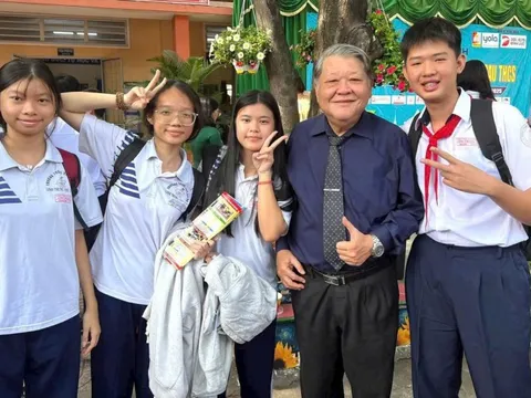 Hóa giải bạo lực học đường từ góc nhìn người thầy