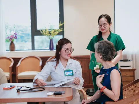 Lớp học đặc biệt: Mô hình bán trú dành cho người cao tuổi