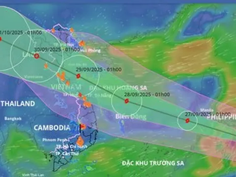 Bão Bualoi sắp thành bão số 10, dự báo di chuyển nhanh hướng vào miền Trung