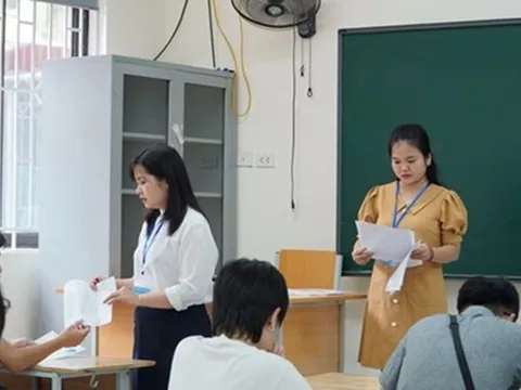 Thi tuyển viên chức ngành giáo dục Tp.HCM năm 2025: Đông chưa từng có