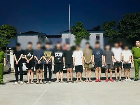 Thiếu niên 16 tuổi rủ bạn hỗn chiến vì ghen tuông ở Hà Nội: 'Con xin lỗi cả nhà'