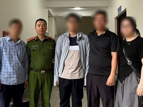 Giải cứu nam sinh viên bị đối tượng giả danh công an "bắt cóc online"