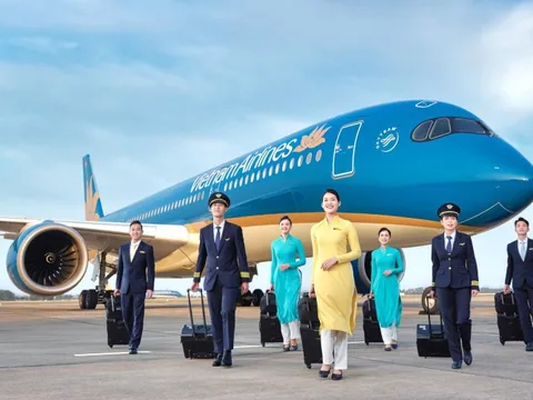 Vietnam Airlines là ‘Hãng hàng không phục vụ khách du lịch tốt nhất’ năm 2025