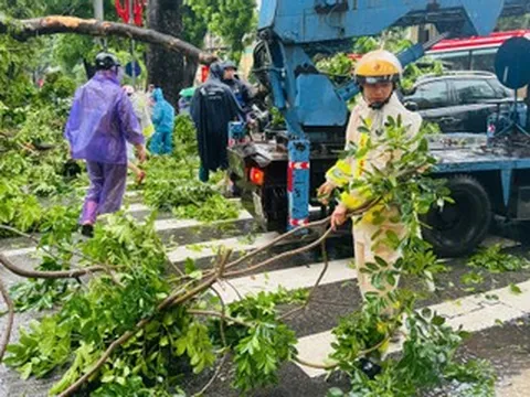 Cục CSGT khuyến cáo khẩn trước giờ bão số 10 Bualoi đổ bộ