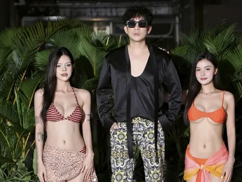 Quang Hà quậy tưng bên dàn trai xinh gái đẹp