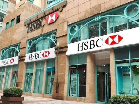 Lợi nhuận hai ngân hàng 'ngoại' ở Việt Nam cùng sụt giảm