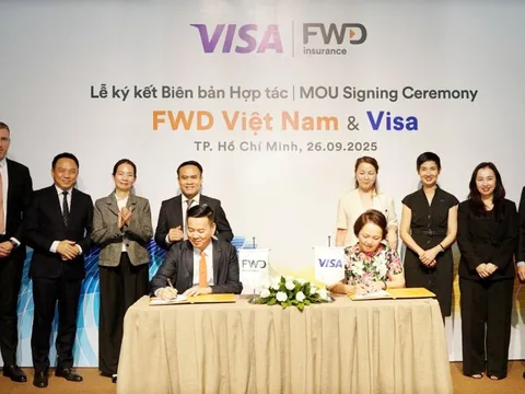 FWD Việt Nam và Visa hợp tác thúc đẩy bảo hiểm số