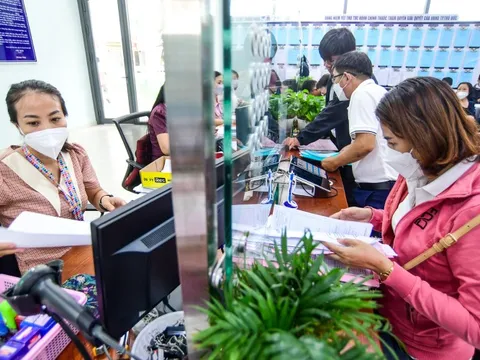 Tin tức sáng 29-9: Luật Viên chức sẽ sửa đổi theo hướng nào? 2 ngân hàng chi gần 11.000 tỉ cổ tức