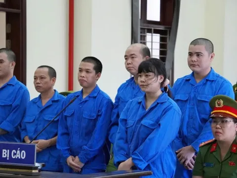 6 bị cáo lãnh án vì dụ dỗ, ép buộc thiếu nữ làm việc trong cơ sở massage