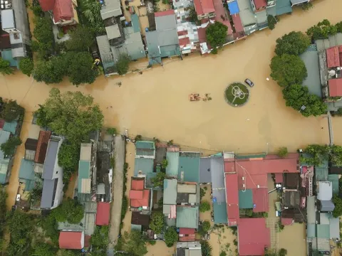 Thiệt hại do bão số 10: 48 người chết và mất tích, hàng trăm ngàn ngôi nhà bị ngập