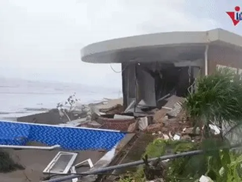 Cảnh tượng khó tin ở khu biệt thự hàng chục tỷ đồng sau bão số 10