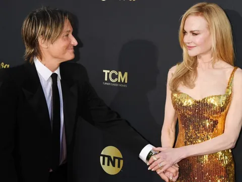 "Thiên nga nước Úc" Nicole Kidman chia tay chồng sau 19 năm mặn nồng