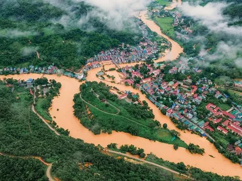 Thiệt hại gần 8.800 tỷ đồng do bão số 10 Bualoi