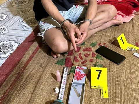 Bắt quả tang nhiều đối tượng đang “phê” ma túy ở Quảng Trị