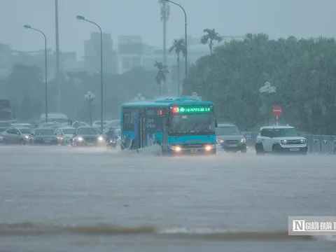 Hà Nội công bố tình huống khẩn cấp về thiên tai tại 2 xã ngoại thành