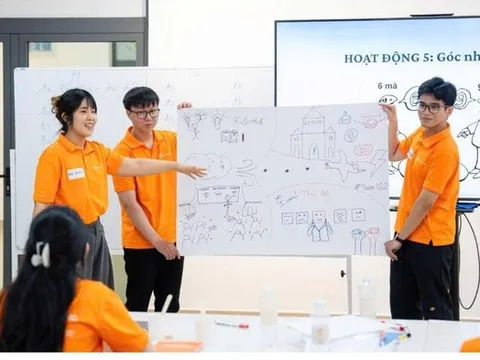 Đào tạo cố vấn tài chính trẻ, lan tỏa tri thức tại Tp.HCM