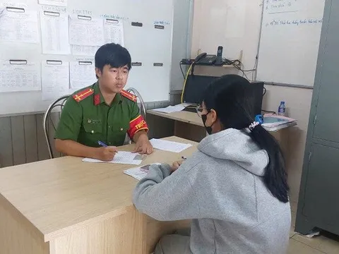 Sau 2 lần chuyển tiền, nữ sinh mới biết mình sập bẫy công an “dỏm”