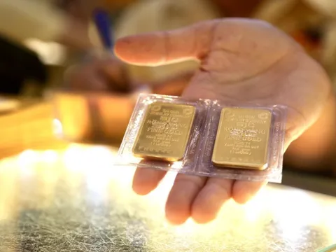 Giá vàng và giá bạc cùng ‘nóng ran’