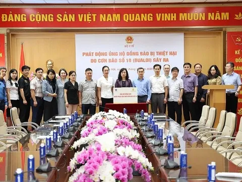 Phong trào “ai có gì giúp nấy” lan tỏa mạnh mẽ trong đội ngũ cán bộ y tế