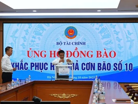 Bộ Tài chính phát động ủng hộ đồng bào khắc phục hậu quả cơn bão số 10