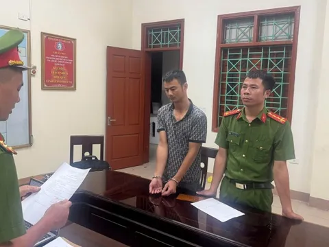 Tạm giữ đối tượng đánh nhân viên xe bus