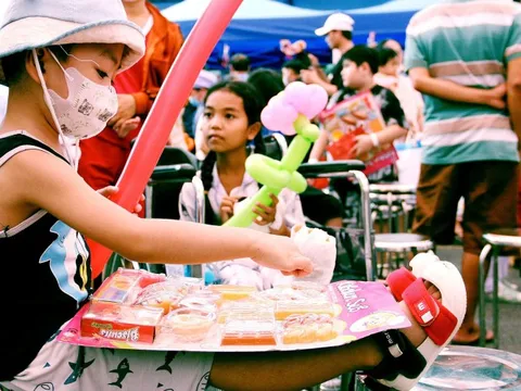 Gần 2.000 phần quà Trung thu tặng bệnh nhi Bệnh viện Nhi đồng 1