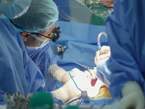 Bệnh viện Quân y 175 'chạy đua với tử thần' ghép gan cứu y sĩ quân y