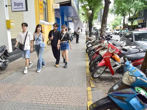 TP.HCM rà soát để kiến nghị sử dụng tạm lòng đường, vỉa hè hiệu quả, ngăn lấn chiếm