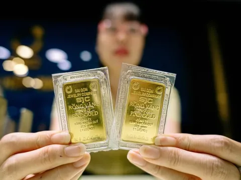 Cuối tuần, giá vàng tăng lên mức cao nhất trước nay, sát 139 triệu đồng/lượng