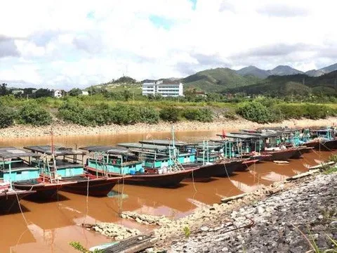 Quảng Ninh chuẩn bị cấm biển đối phó bão số 11