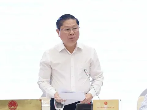 Thừa nhận còn lạm thu trong trường học, Bộ GD&ĐT cam kết chấn chỉnh triệt để