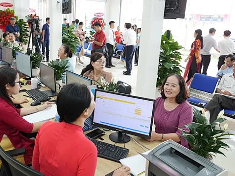 Thủ tướng: Đơn giản hóa giấy chứng nhận đăng ký đầu tư, làm thủ tục phi địa giới hành chính