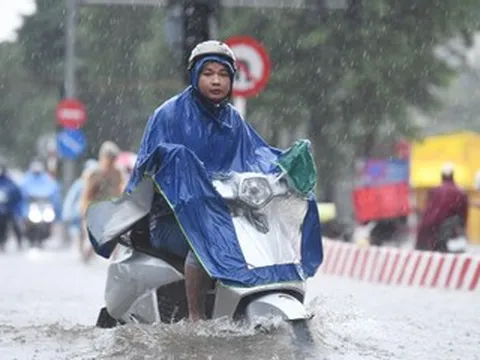 Hậu bão số 11 Matmo: Hà Nội mưa lớn dồn dập sáng 7/10, danh sách các điểm nguy cơ ngập úng