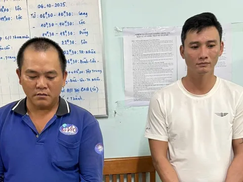 Bắt 2 đối tượng "phù phép" nước máy thành nước tinh khiết mang nhãn hiệu nổi tiếng