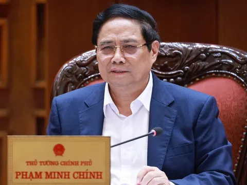 Thủ tướng: Sắp xếp các bệnh viện, trường học, phục vụ tốt cho nhân dân