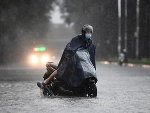 Dự báo thời tiết 8/10/2025: Miền Bắc còn mưa to cục bộ, Hà Nội mưa giông gián đoạn