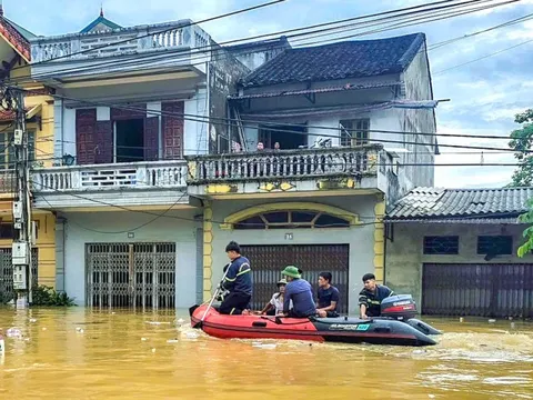 Lạng Sơn: Hàng ngàn người phải sơ tán, nhiều vùng vẫn chìm trong biển nước