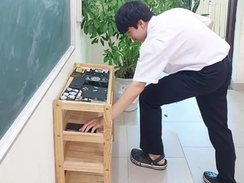 Tp.HCM thí điểm không cho học sinh dùng điện thoại giờ ra chơi