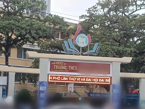 Vụ nữ sinh lớp 8 bị bạn đánh trong nhà vệ sinh: Hiệu trưởng nói gì?