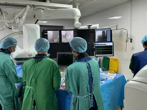 Can thiệp TIPS cứu người bệnh ngay tại tuyến y tế Thành phố