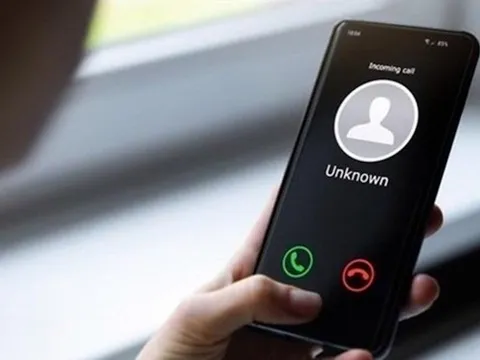 2 sinh viên bị lừa gần 1,8 tỷ đồng sau cuộc gọi của công an rởm