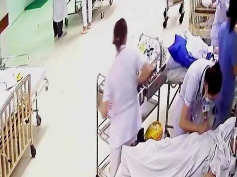 Không có phép màu cho bé gái 11 tháng tuổi vụ ô tô va chạm xe đầu kéo, 7 người bị thương