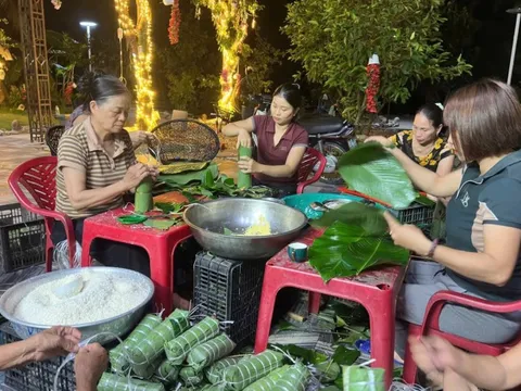 Người dân xứ Nghệ "gói yêu thương" gửi ra vùng lũ phía Bắc