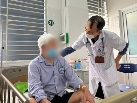 Tin lời “chữa mẹo”, cụ ông 88 tuổi rơi vào cơn nguy kịch